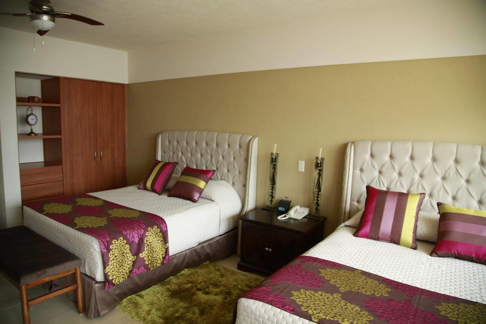 San Pietro Boutique Hotel ทลาคิวปาก ภายนอก รูปภาพ
