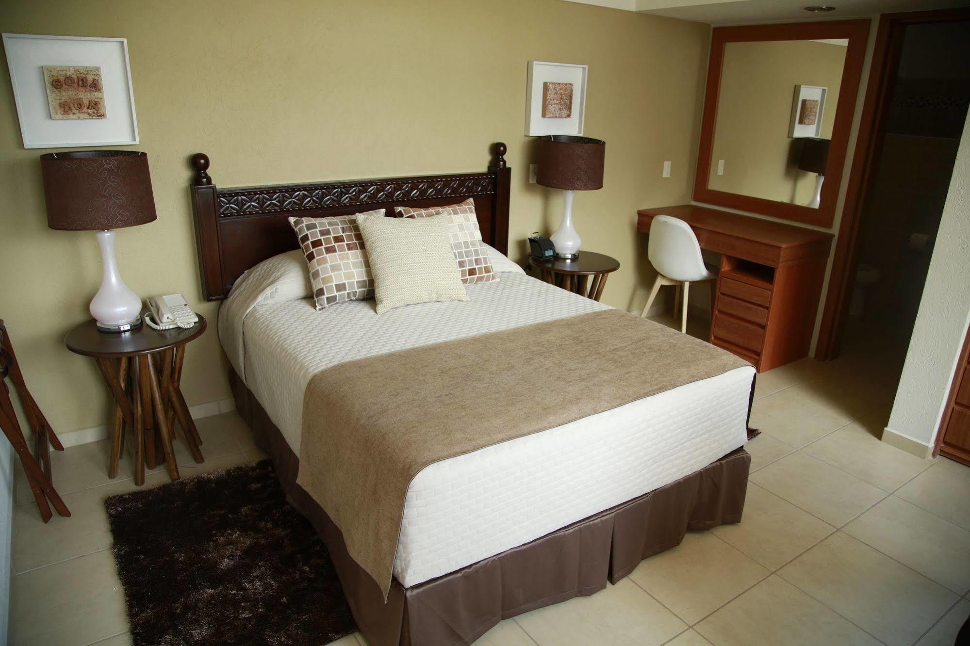 San Pietro Boutique Hotel ทลาคิวปาก ภายนอก รูปภาพ